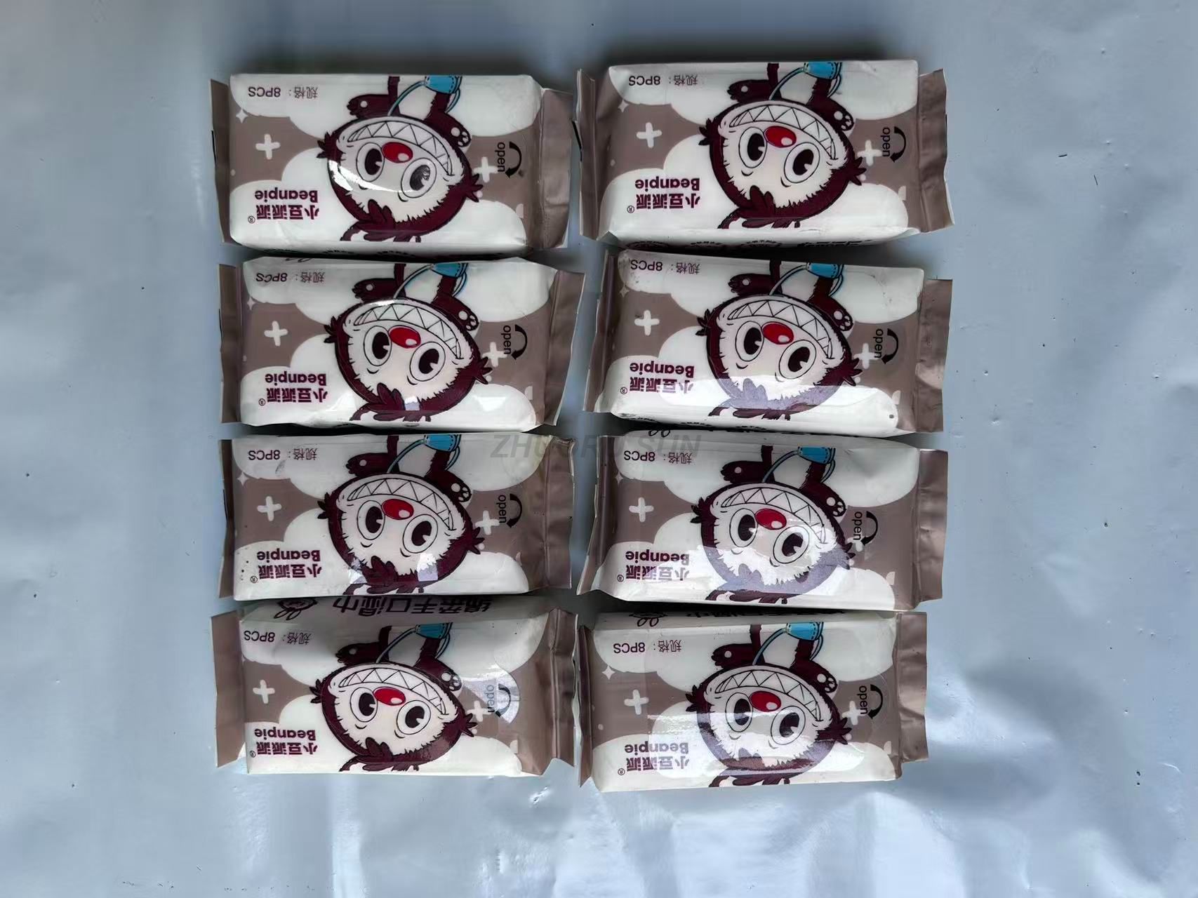 Small Package 8pcs*8bags Wet Wipes